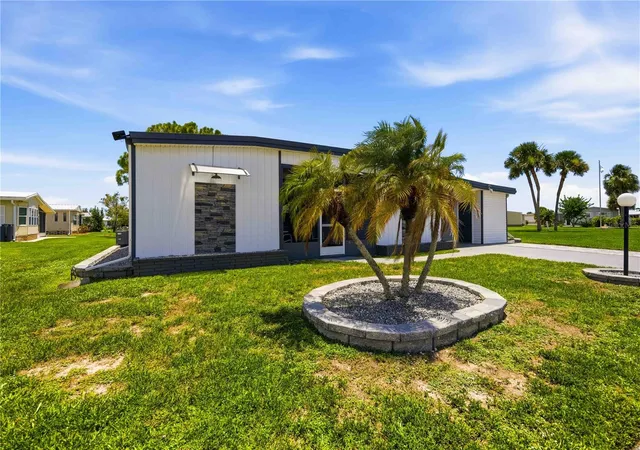 Photo 4 of Manufactured home for sale at 206 Tortola Way, North Port, FL 34287 | MLS# D6148064 | Listing updated on 2026-09-25