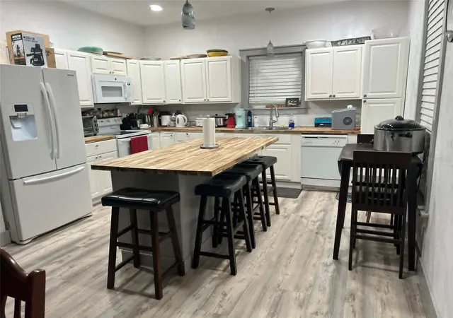 2nd image of 2028 Old New York Ave, Deland, FL 32720 | MLS# A4699946