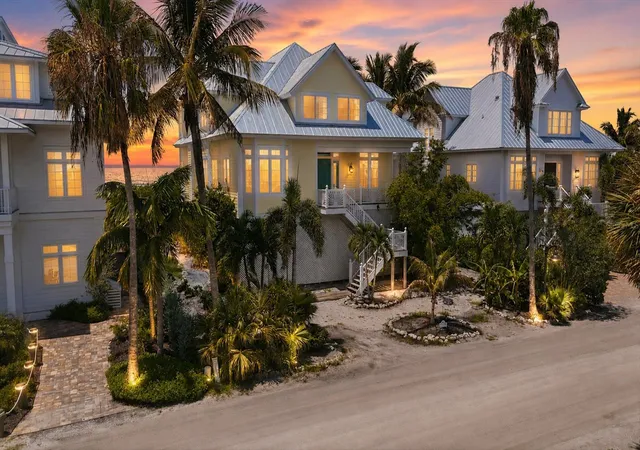 2nd image of 7394 Palm Island Dr, Placida, FL 33946 | MLS# D6148065