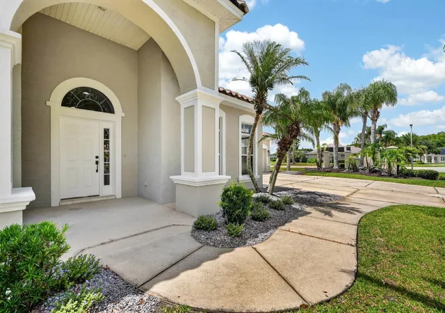 Photo 3 of Single family home for sale at 3555 Maribella Dr, New Smyrna Beach, FL 32168 | MLS# V4950197 | Listing updated on 2026-10-03