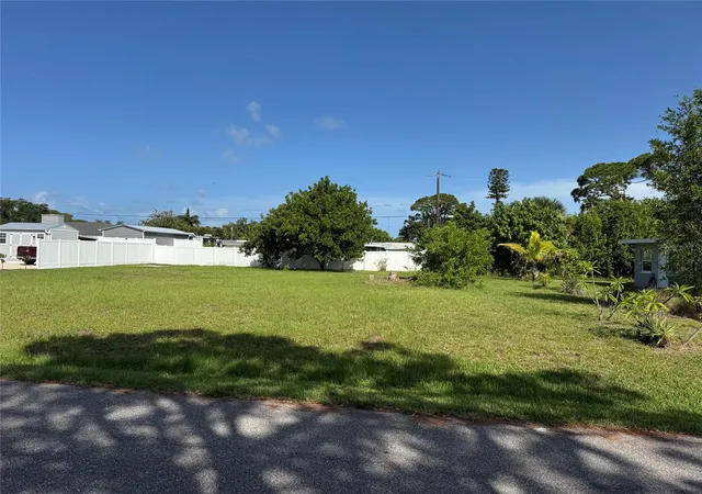 Photo 1 of Land for sale at Cumberland Rd, Venice, FL 34293 | MLS# A4699949 | Listing updated on 2026-07-17