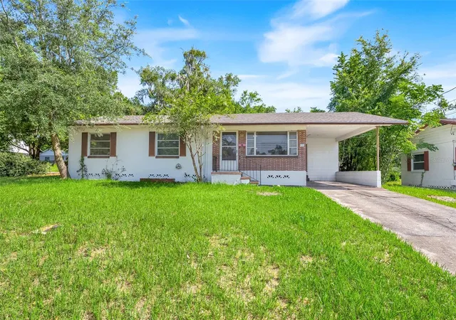 1st image of 439 W Wisconsin Avenue, Deland, FL 32720 | MLS# O6424954