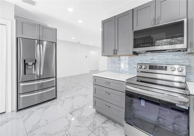 Photo 4 of Single family home for sale at 1827 16th Street S, St Petersburg, FL 33705 | MLS# TB8529064 | Listing updated on 2026-08-21