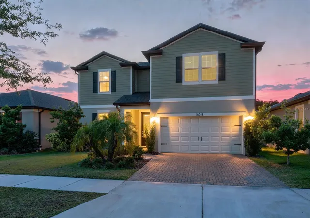 2nd image of 18928 Willowmore Cedar Dr, Lutz, FL 33558 | MLS# TB8529065