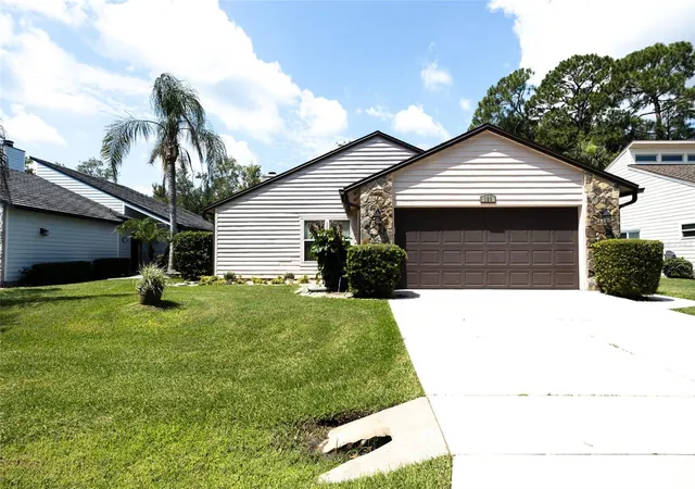 2nd image of 120 Gull Cir N, Daytona Beach, FL 32119 | MLS# V4950200