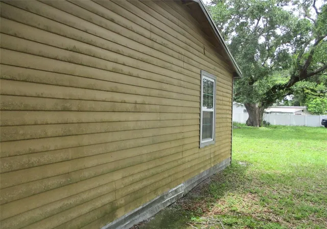 Photo 2 of Single family home for sale at 302 E 130th Avenue, Tampa, FL 33612 | MLS# W7887621 | Listing updated on 2026-09-01