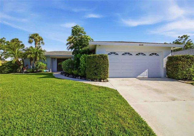 Photo 1 of Single family home for sale at 3136 Bispham Rd, Sarasota, FL 34231 | MLS# A4699957 | Listing updated on 2026-09-06