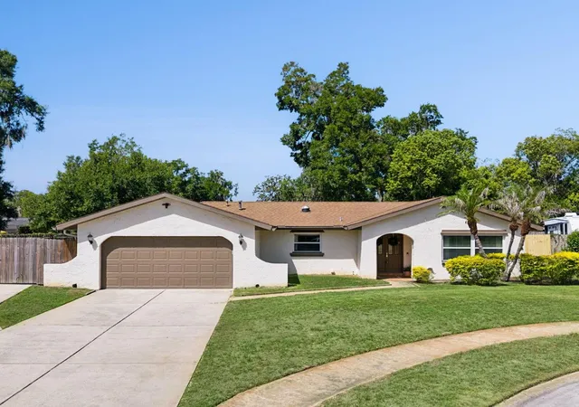 2nd image of 102 Aspen Pl, Longwood, FL 32750 | MLS# O6424981