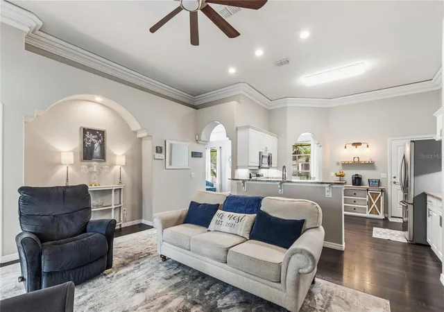 Photo 2 of Single family home for sale at 1015 Robin Ln, Winter Haven, FL 33884 | MLS# L4963504 | Listing updated on 2026-09-03