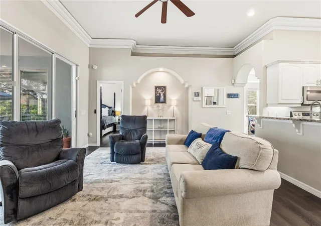 Photo 3 of Single family home for sale at 1015 Robin Ln, Winter Haven, FL 33884 | MLS# L4963504 | Listing updated on 2026-09-03