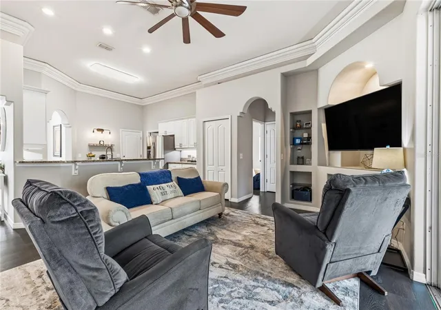 Photo 4 of Single family home for sale at 1015 Robin Ln, Winter Haven, FL 33884 | MLS# L4963504 | Listing updated on 2026-09-03