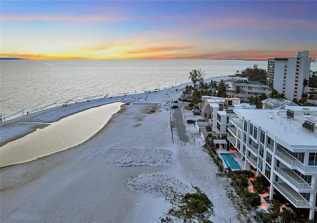 Photo 2 of Condo for sale at 70 Avenida Veneccia #202, Sarasota, FL 34242 | MLS# A4699970 | Listing updated on 2026-07-31