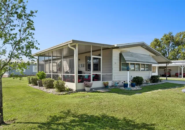 Photo 1 of Sale Pending at 301 Lakeview Dr, Osteen, FL 32764 | MLS# O6424991 | Listing updated on 2026-08-21