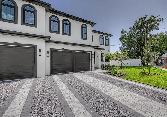 Photo 3 of Townhouse for sale at 110 S Arrawana Ave #2, Tampa, FL 33609 | MLS# TB8529122 | Listing updated on 2026-09-02