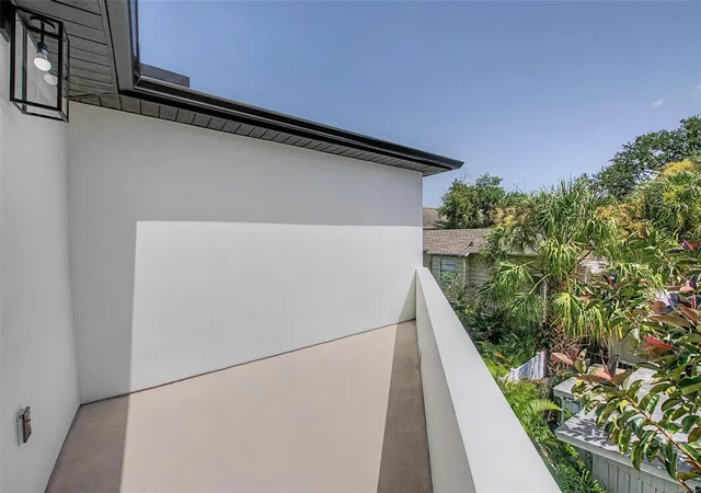 Photo 51 of Townhouse for sale at 110 S Arrawana Ave #2, Tampa, FL 33609 | MLS# TB8529122 | Listing updated on 2026-09-02