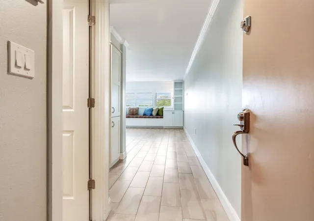 Photo 3 of Condo for sale at 4141 Bayshore Blvd #505, Tampa, FL 33611 | MLS# TB8529123 | Listing updated on 2026-09-28