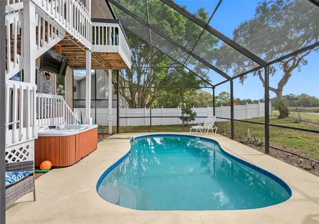 2nd image of 12692 Pineway Dr, Largo, FL 33773 | MLS# O6425011