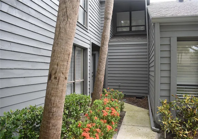 2nd image of 3053 Eagles Landing Cir W #3053, Clearwater, FL 33761 | MLS# TB8529128