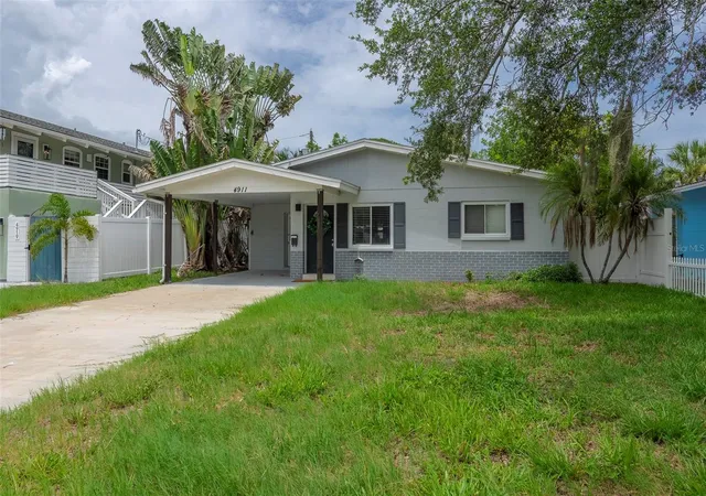 Photo 2 of Single family home for sale at 4911 Chancellor St Ne, Saint Petersburg, FL 33703 | MLS# TB8529130 | Listing updated on 2026-09-14