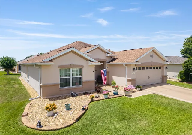 Photo 2 of Single family home for sale at 8716 Se 136th Place, Summerfield, FL 34491 | MLS# OM728444 | Listing updated on 2026-08-31