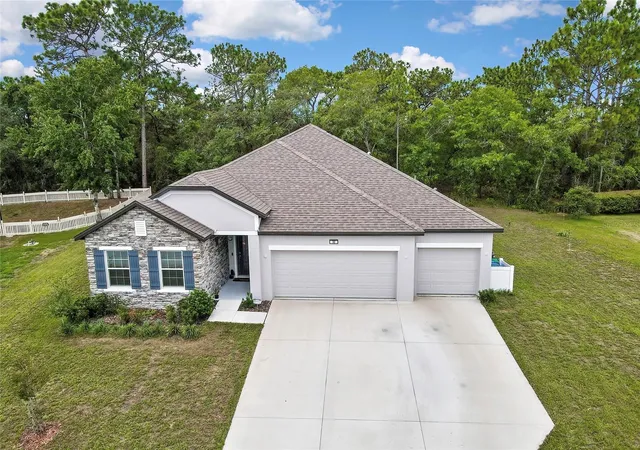 Photo 1 of Single family home for sale at 32 Carnation Ct, Homosassa, FL 34446 | MLS# TB8529152 | Listing updated on 2026-10-29