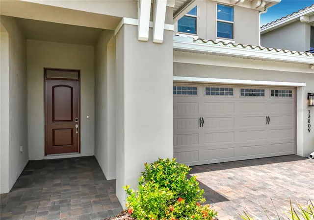 Photo 3 of Single family home for sale at 13809 Larkton Ln, Orlando, FL 32832 | MLS# O6425041 | Listing updated on 2026-07-17
