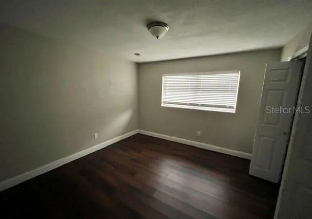 Photo 4 of Single family home for sale at 4915 Pocahontas Ln, Lakeland, FL 33810 | MLS# L4963512 | Listing updated on 2026-08-01