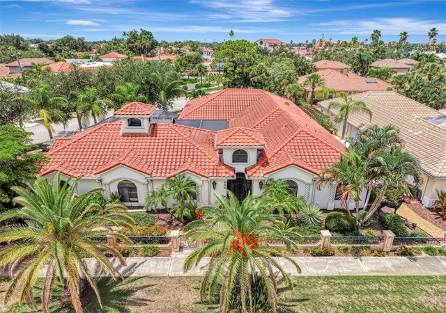 Photo 1 of Sale Pending at 256 Pensacola Rd, Venice, FL 34285 | MLS# C7528392 | Listing updated on 2026-08-24