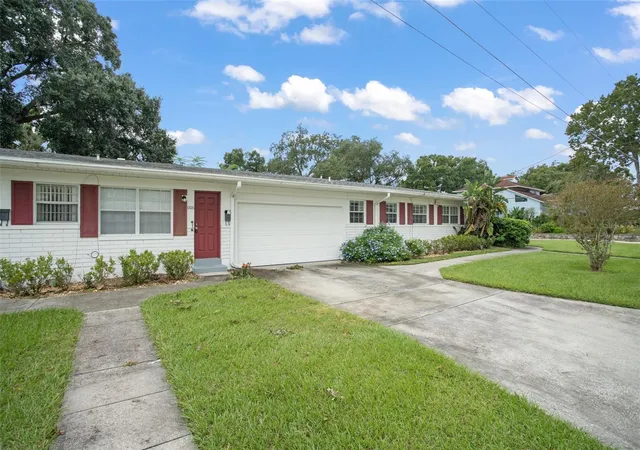 Photo 2 of Multi family home for sale at 1017 N Thornton Ave, Orlando, FL 32803 | MLS# O6425051 | Listing updated on 2026-09-08