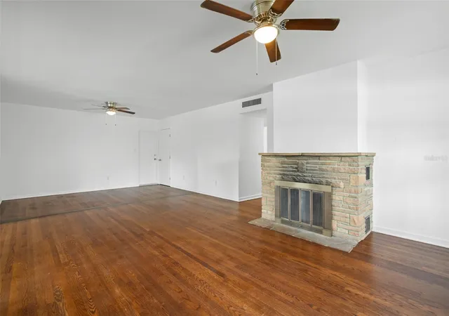 Photo 3 of Multi family home for sale at 1017 N Thornton Ave, Orlando, FL 32803 | MLS# O6425051 | Listing updated on 2026-09-08