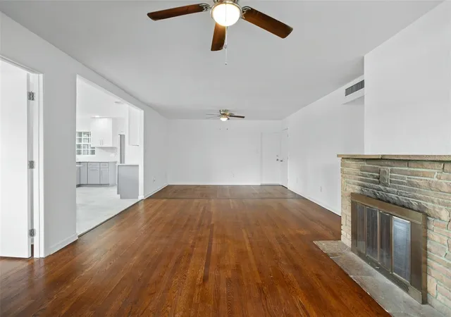 Photo 4 of House for sale at 1017 N Thornton Ave, Orlando, FL 32803 | MLS# O6425051 | Listing updated on 2026-09-08