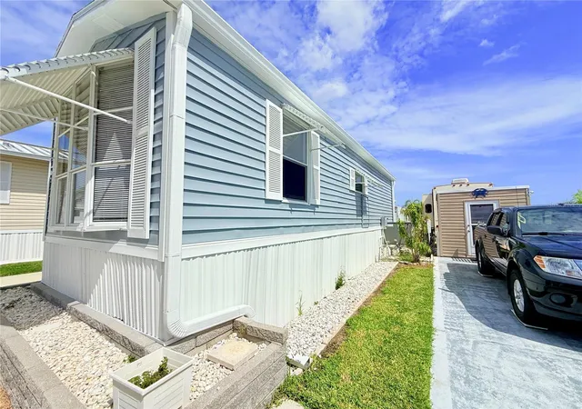2nd image of 2215 73rd St E #334, Palmetto, FL 34221 | MLS# D6148074