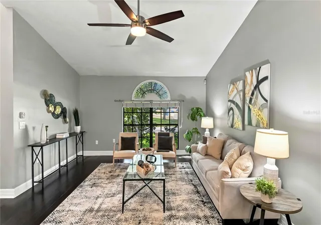 Photo 4 of Single family home for sale at 2704 Buckhorn Oaks Dr, Valrico, FL 33594 | MLS# TB8529180 | Listing updated on 2026-10-06