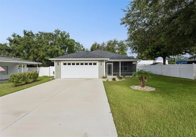Photo 1 of Single family home for sale at 209 Jean St, Tavares, FL 32778 | MLS# G5115086 | Listing updated on 2026-09-25