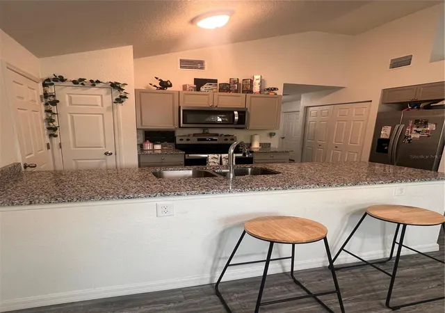 Photo 3 of Single family home for sale at 10444 SE 126th Street, Belleview, FL 34420 | MLS# S5153727 | Listing updated on 2026-08-11
