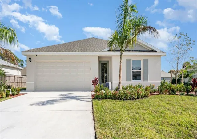 1st image of 904 E Michigan Ave, Deland, FL 32724 | MLS# O6425074