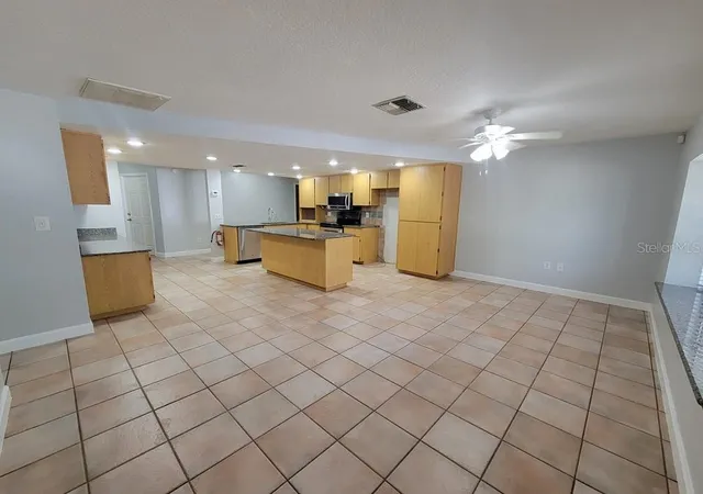 Photo 4 of Single family home for sale at 11633 Fox Run, Port Richey, FL 34668 | MLS# W7887636 | Listing updated on 2026-09-20