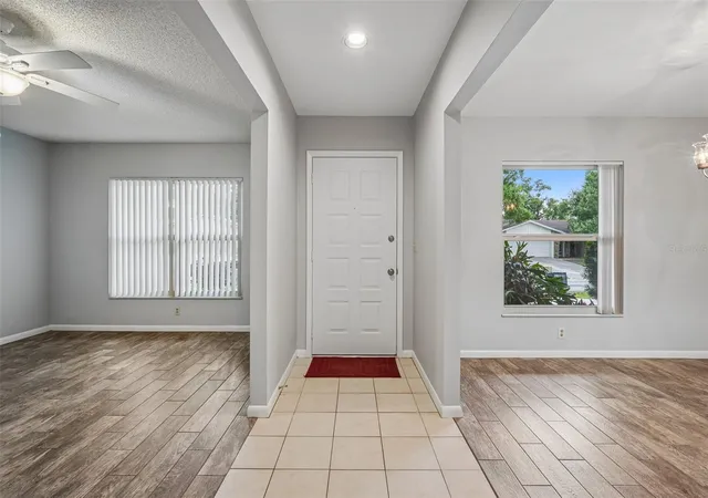 3rd image of 3718 Sand Pebble Dr, Valrico, FL 33596 | MLS# TB8529221