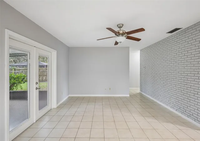 4th image of 3718 Sand Pebble Dr, Valrico, FL 33596 | MLS# TB8529221