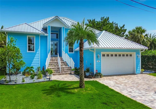 2nd image of 838 Sw Kings Bay Dr, Crystal River, FL 34429 | MLS# TB8529231