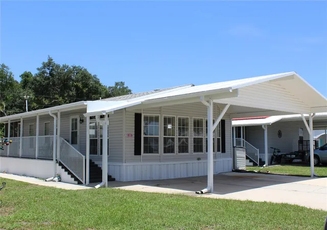Photo 3 of Manufactured home for sale at 12 Saddlebag Trl, Lake Wales, FL 33898 | MLS# P4939315 | Listing updated on 2026-09-17