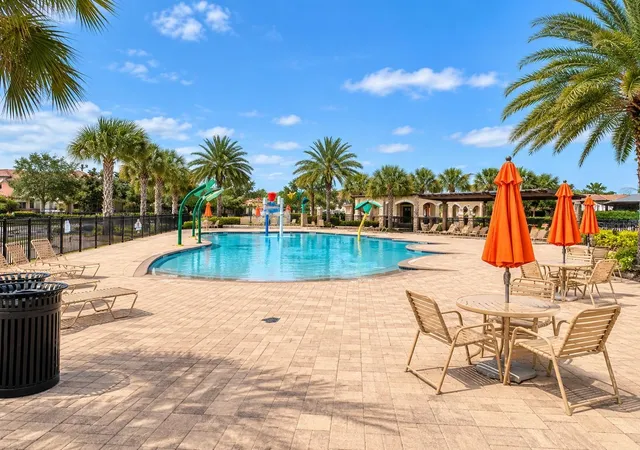 Photo 3 of Townhouse for sale at 13927 Arclid St, Orlando, FL 32832 | MLS# O6425098 | Listing updated on 2026-09-14