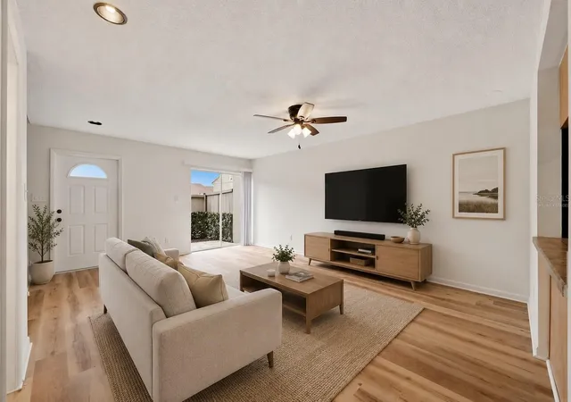 4th image of 7906 Tangerine Dr, Temple Terrace, FL 33637 | MLS# TB8529245