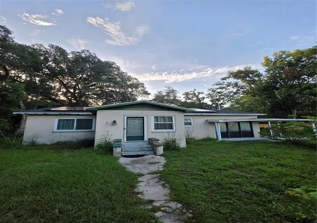 Photo 2 of Single family home for sale at 11647 Se 60th Avenue, Belleview, FL 34420 | MLS# OM728471 | Listing updated on 2026-09-04