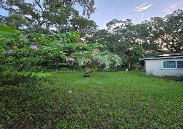 Photo 4 of Single family home for sale at 11647 SE 60th Avenue, Belleview, FL 34420 | MLS# OM728471 | Listing updated on 2026-09-04