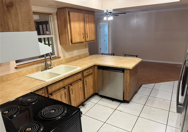 Photo 3 of Single family home for sale at 1401 Aster Ct, Winter Park, FL 32792 | MLS# O6425103 | Listing updated on 2026-10-02