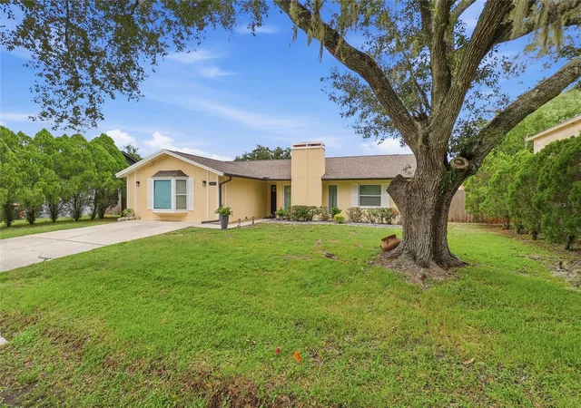 Photo 1 of Single family home for sale at 4934 Wildflower Dr, Lakeland, FL 33811 | MLS# L4963518 | Listing updated on 2026-10-29