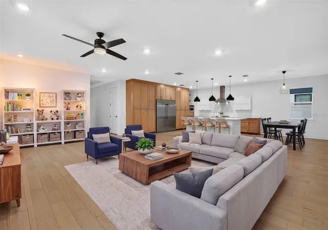 Photo 3 of Single family home for sale at 5818 S 1/2 6th St, Tampa, FL 33611 | MLS# TB8529258 | Listing updated on 2026-10-20