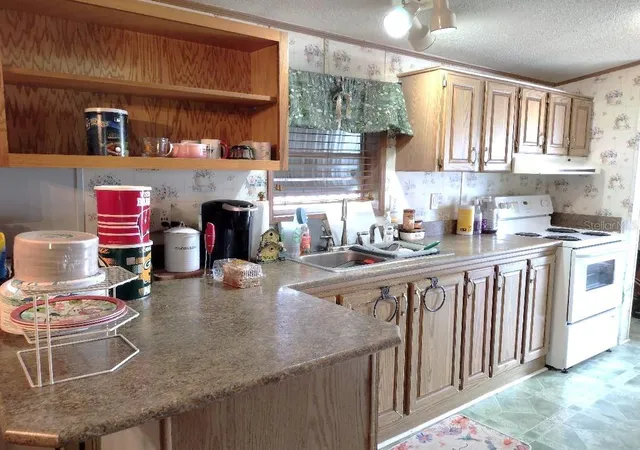 Photo 3 of Manufactured home for sale at 1176 County Rd 305, Bunnell, FL 32110 | MLS# FC319965 | Listing updated on 2026-08-05