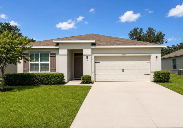 Photo 1 of Single family home for sale at 3653 Scarlet Oak Dr, Saint Cloud, FL 34772 | MLS# S5153741 | Listing updated on 2026-08-05